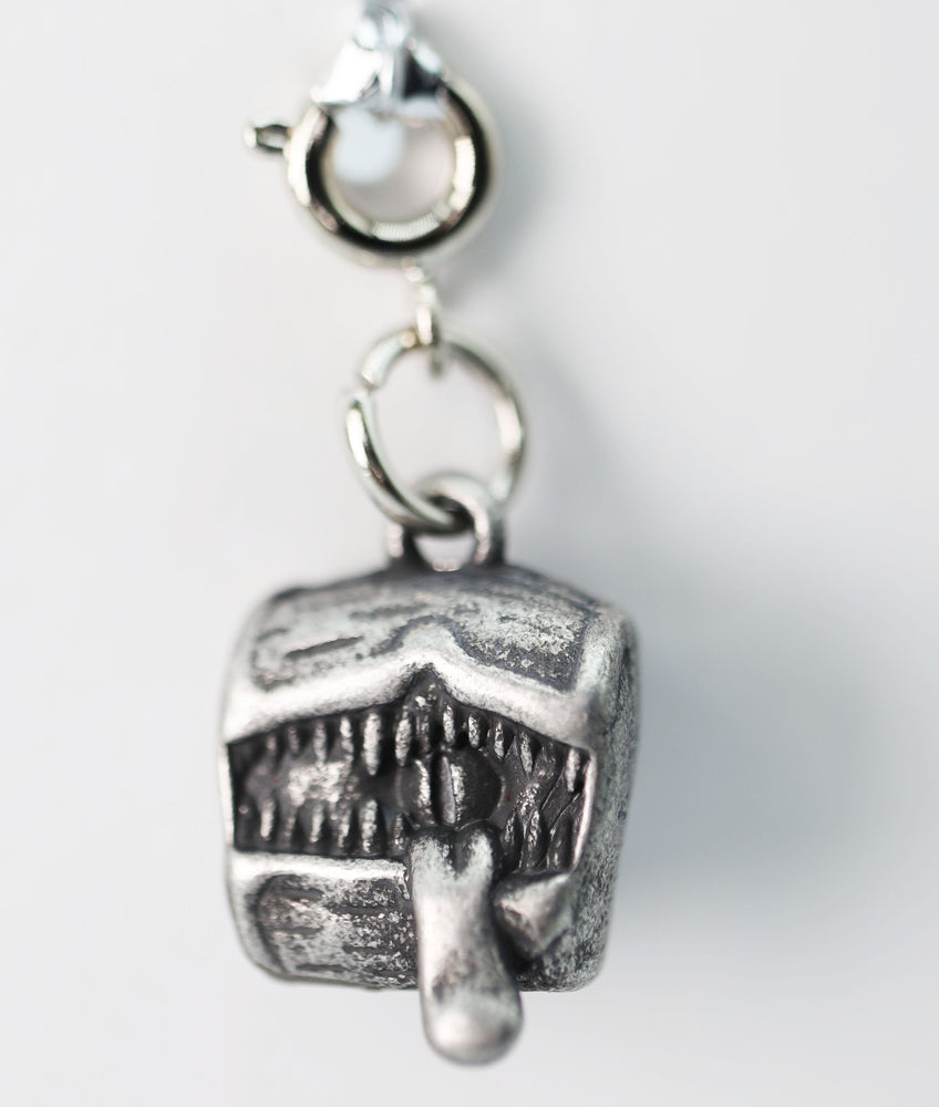 Traveler's Trinkets: Mimic Charm