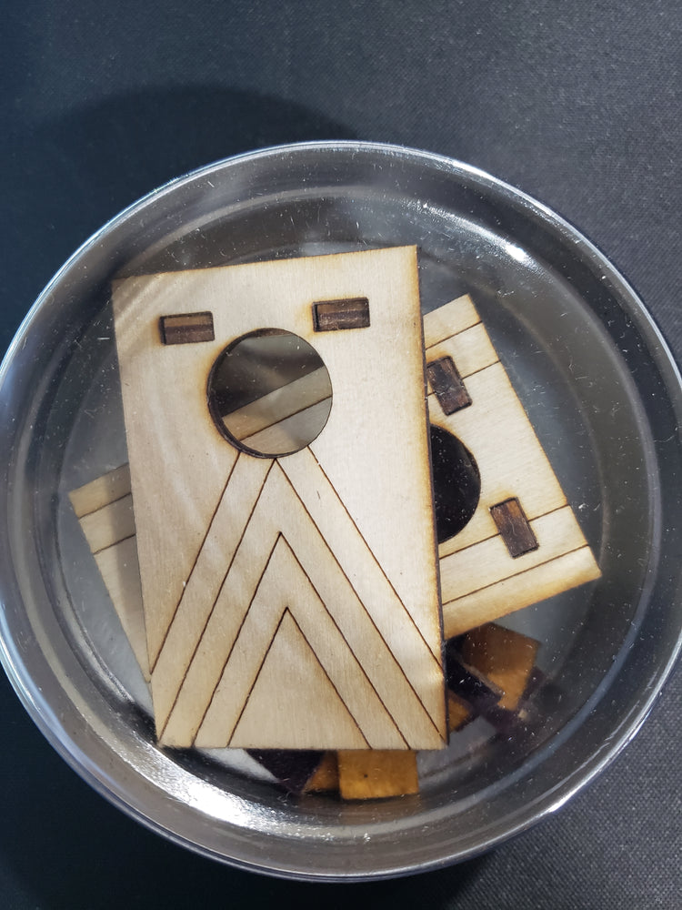 Games in the Round Tin